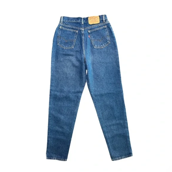 High Rise Denim Levi’s Jeans - Picture 2 of 10